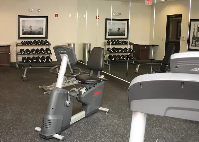 Holiday Inn Express & Suites Cumberland - La Vale By Ihg
