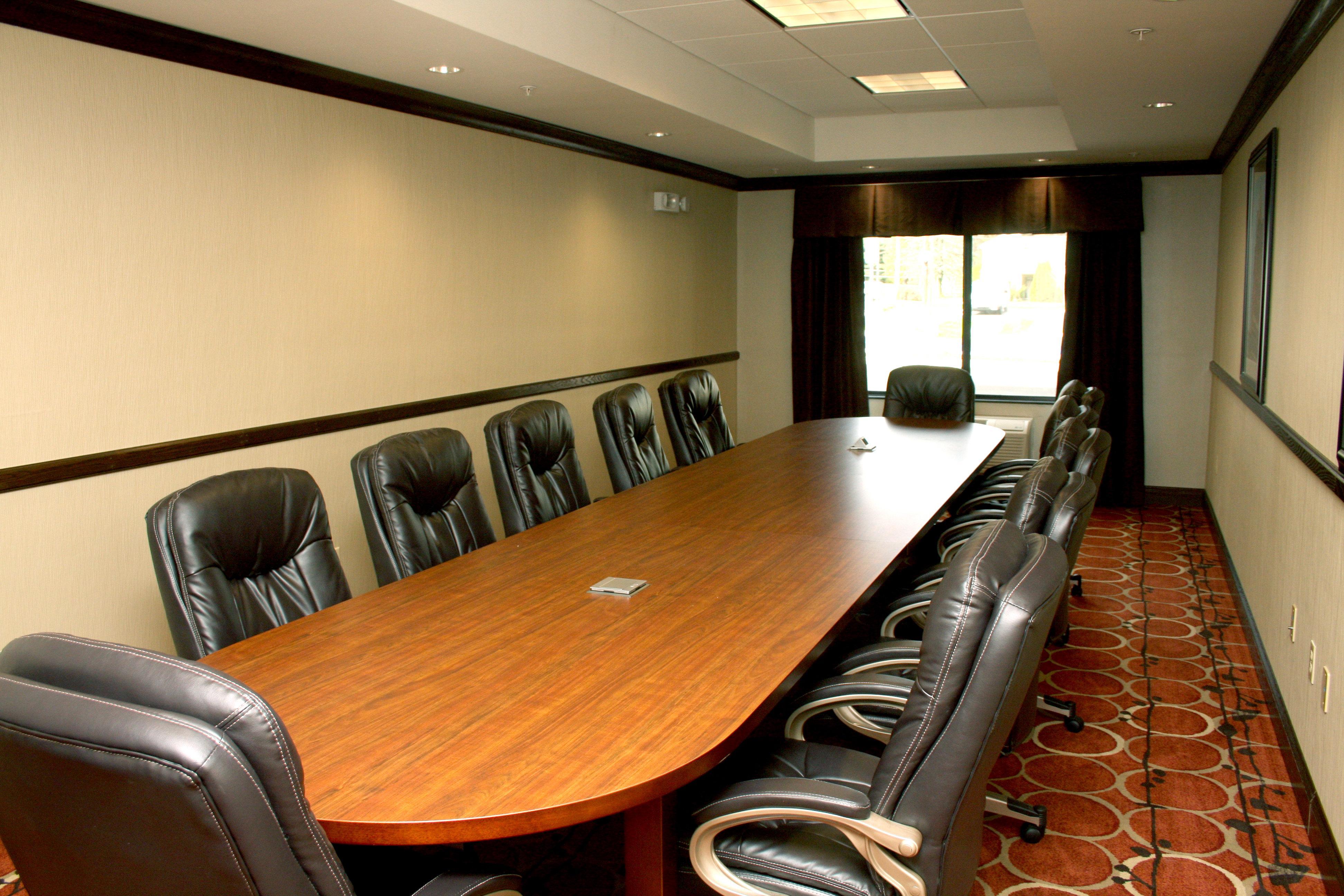 Express & Cumberland - By Ihg Hotel 2*