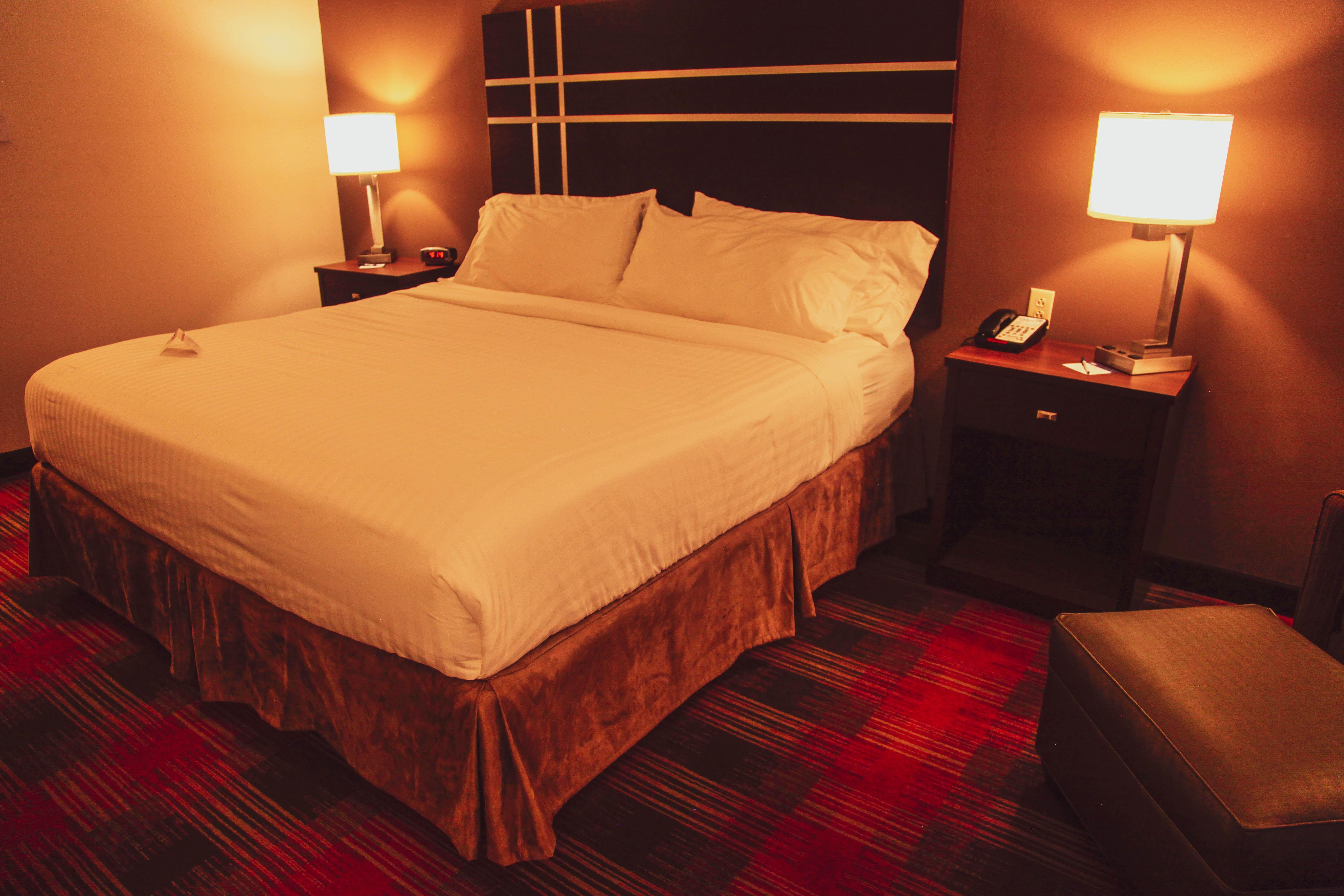 Express & Cumberland - By Ihg Hotel 2*